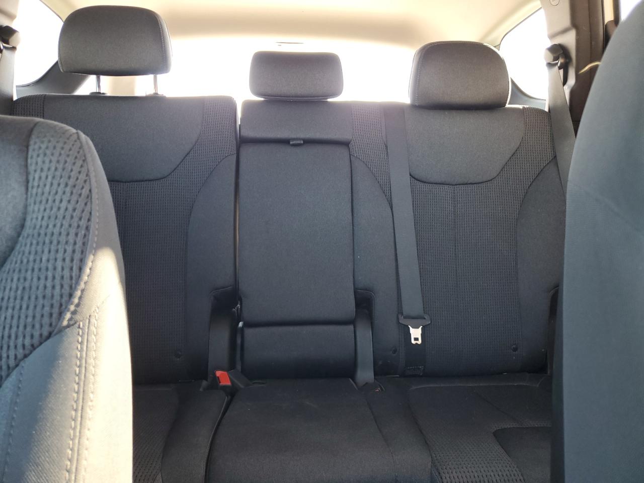 2020 Hyundai Santa Fe - Image 10