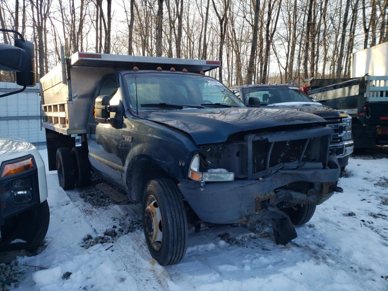 1999 Ford F550 - Image 4