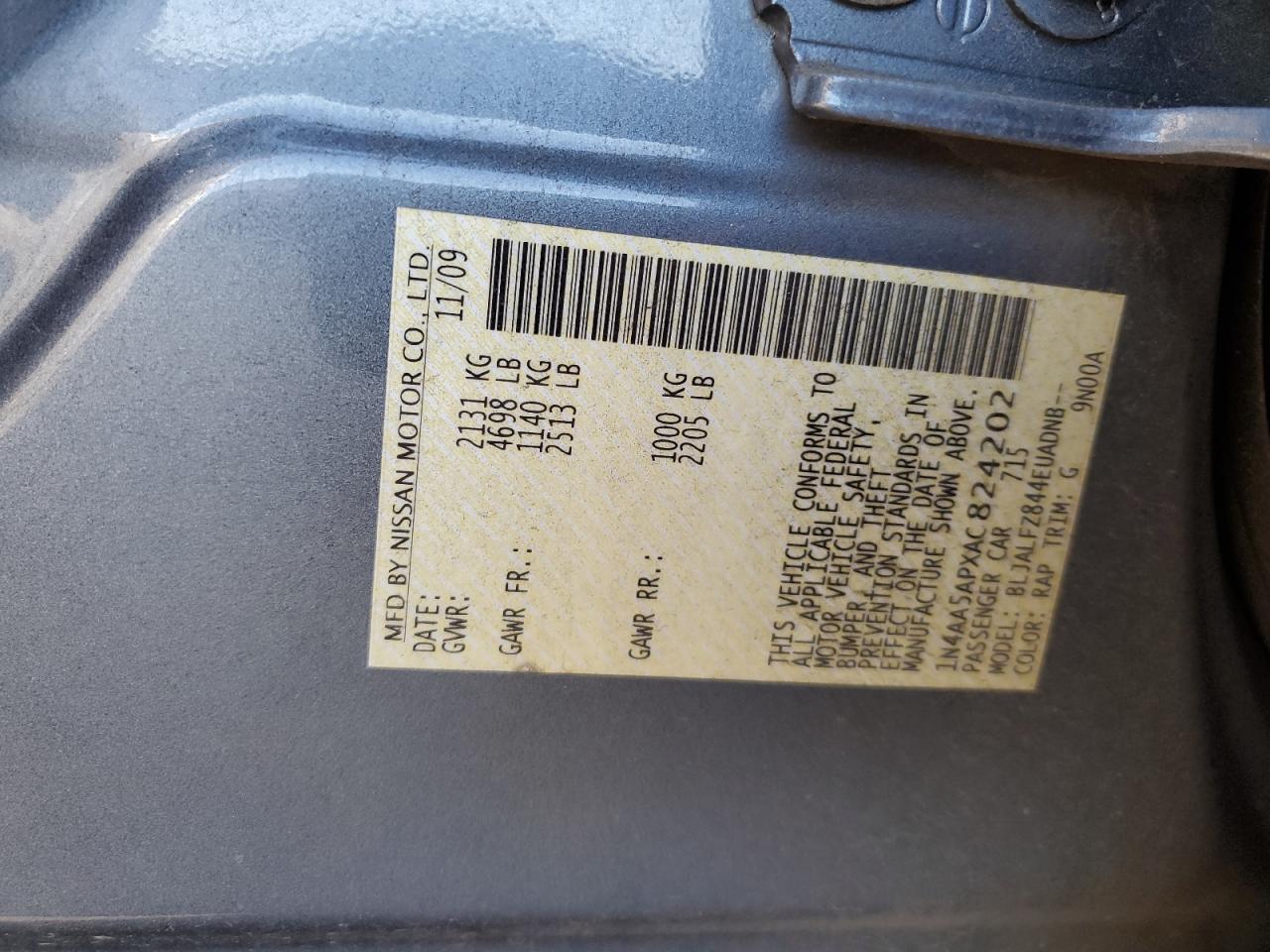 2010 Nissan Maxima - Image 12