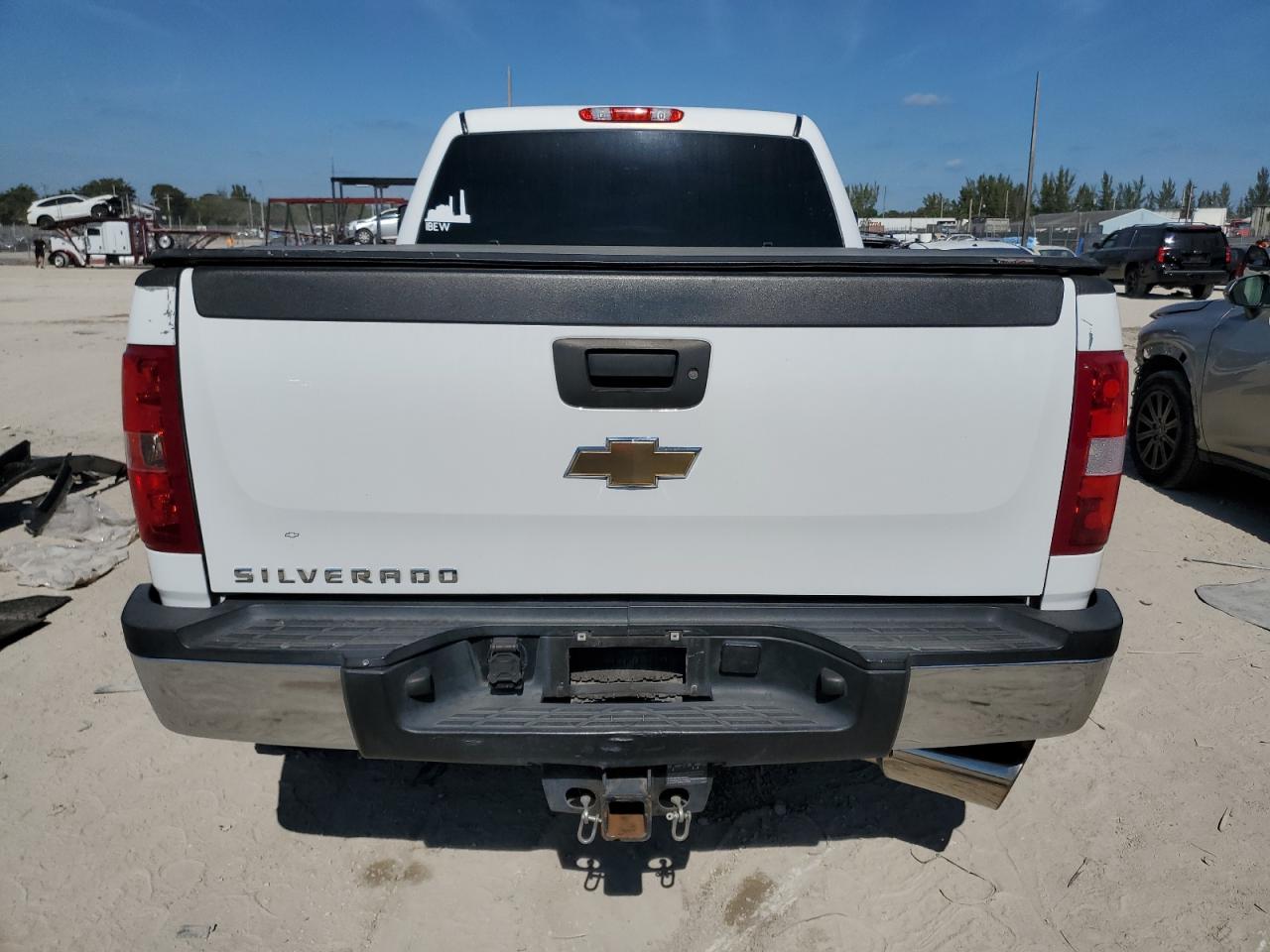 2014 Chevrolet Silverado - Image 6