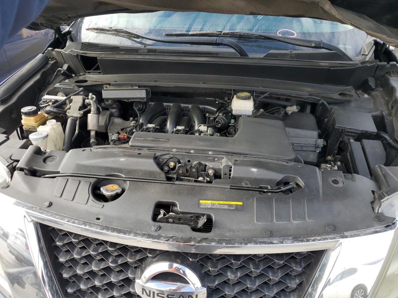 2015 Nissan Pathfinder - Image 12