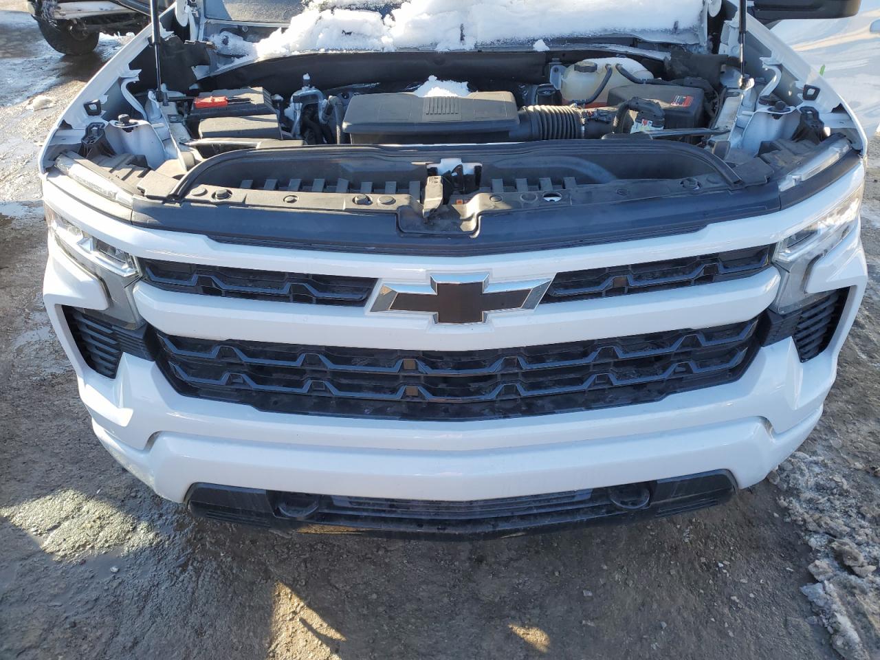 2023 Chevrolet Silverado - Image 11