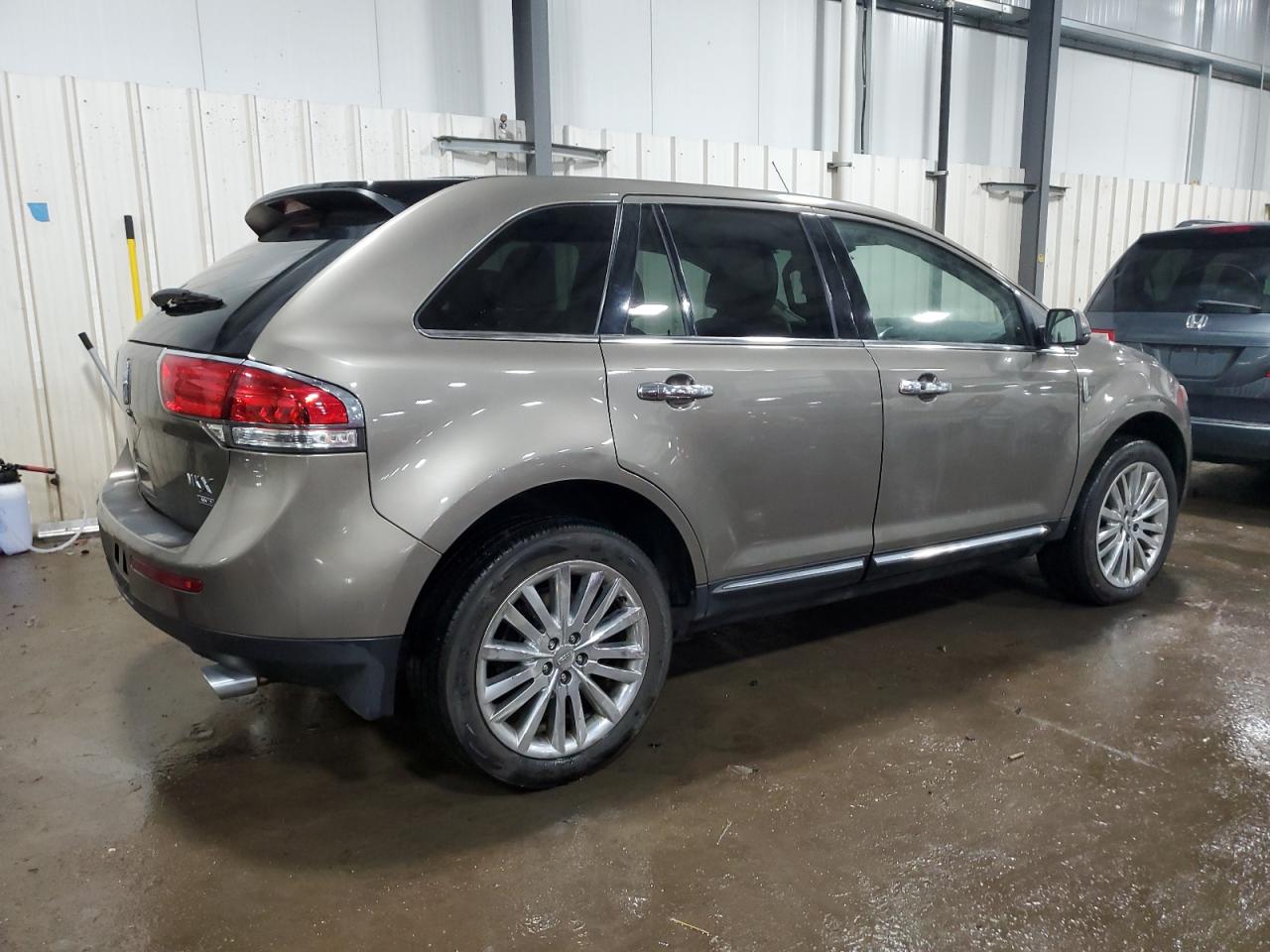 2012 Lincoln MKX - Image 3
