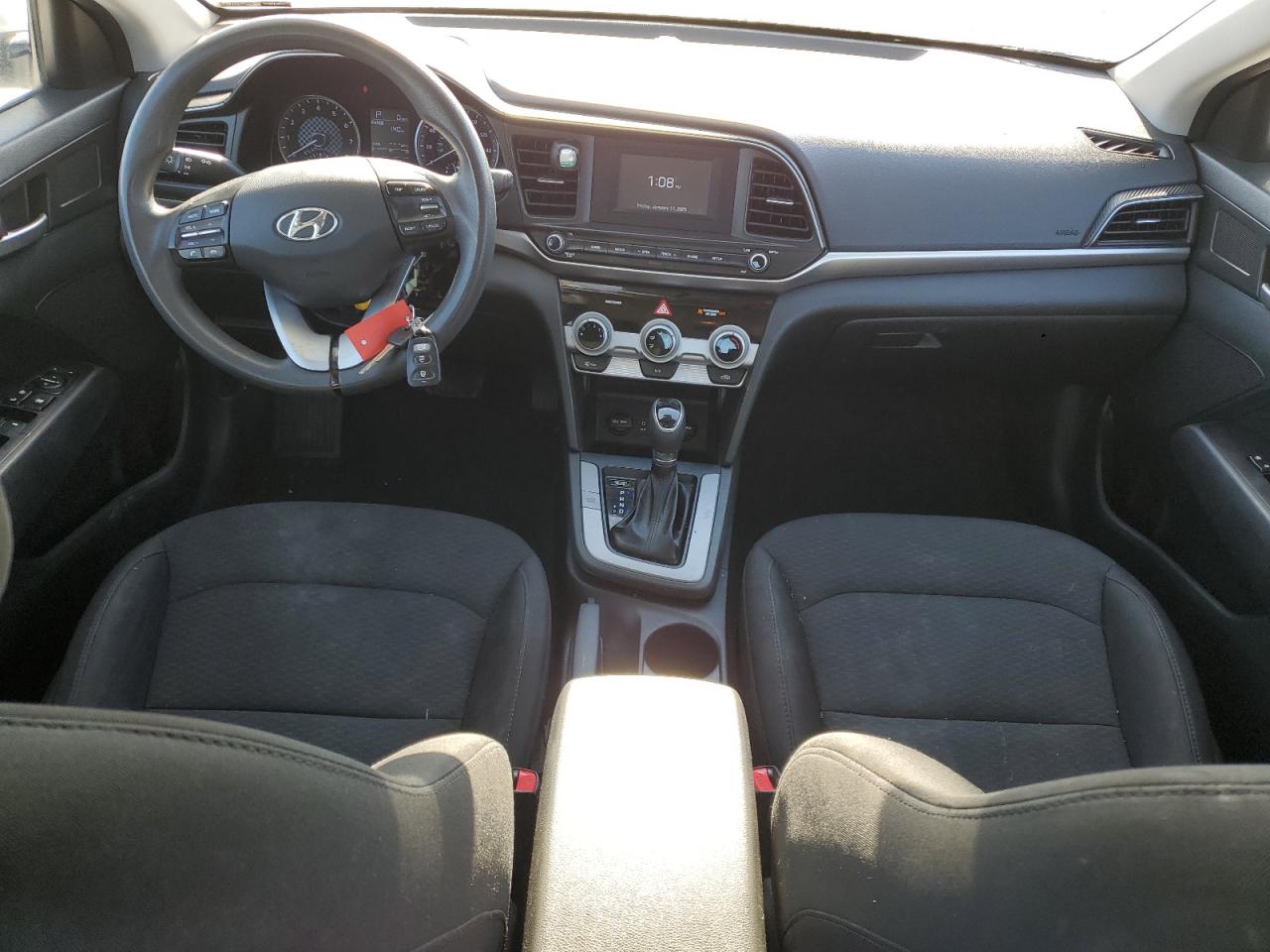 2019 Hyundai Elantra - Image 8