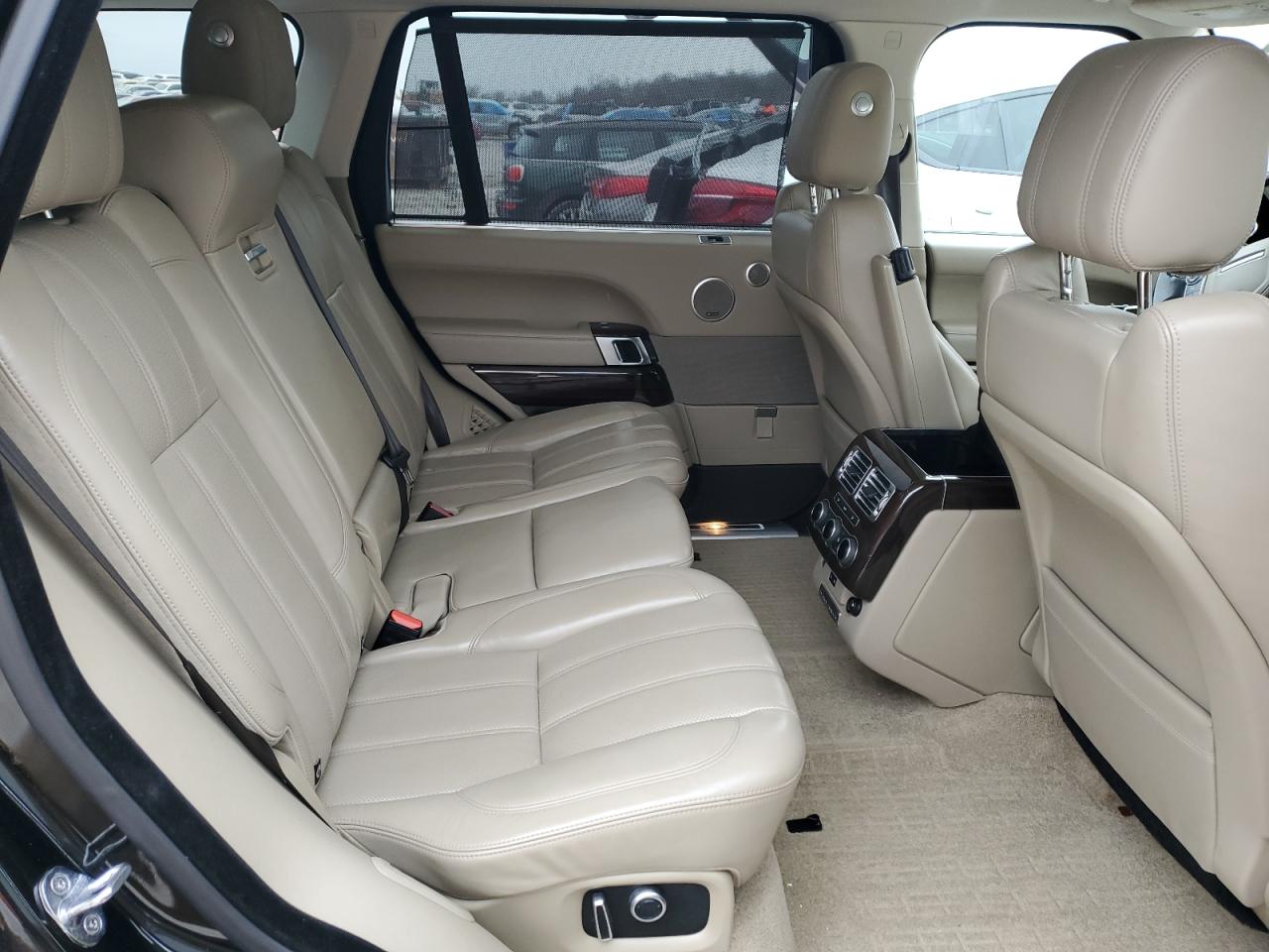 2016 Land Rover Range Rover - Image 11