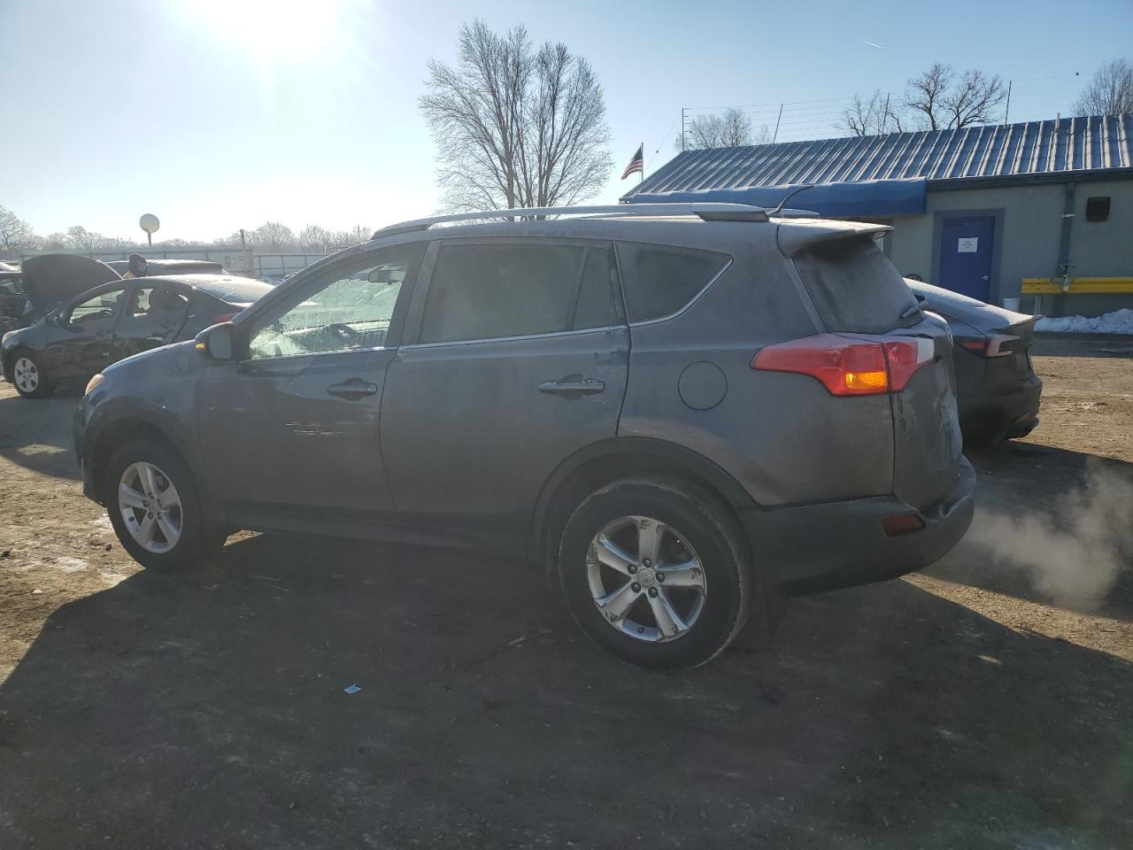 2014 Toyota RAV 4 - Image 2