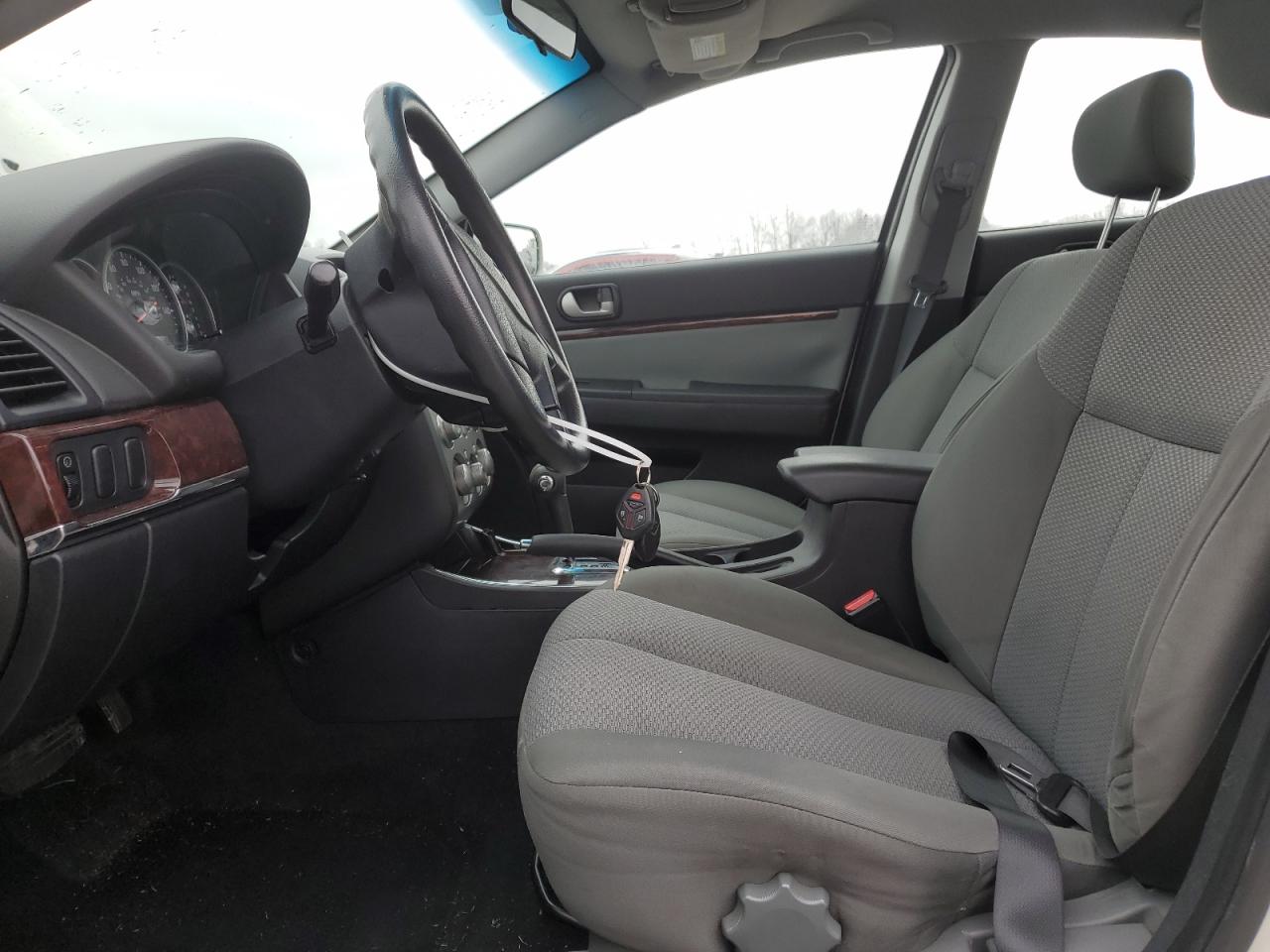 2009 Mitsubishi Galant - Image 7