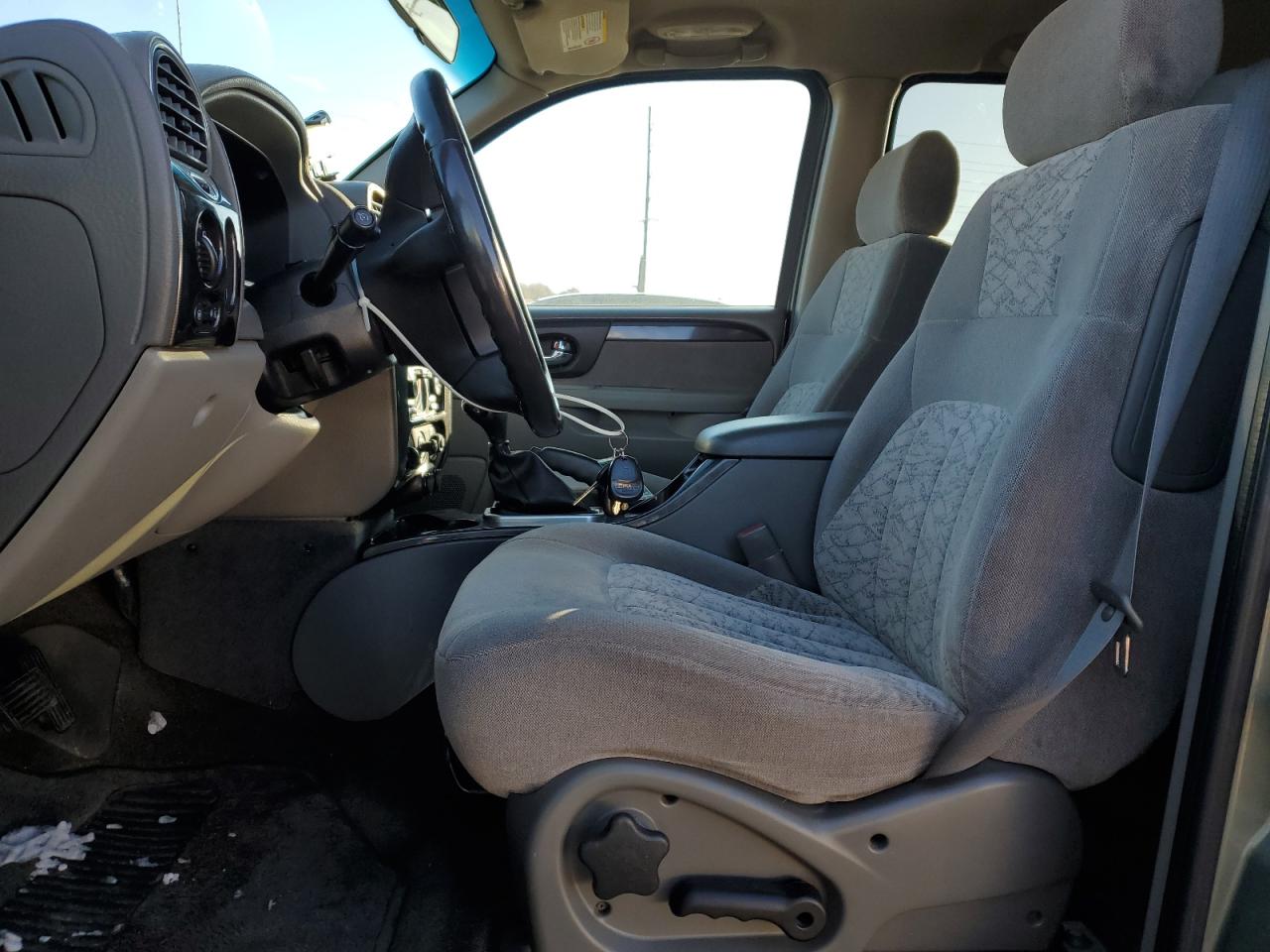 2003 GMC Envoy - Image 7