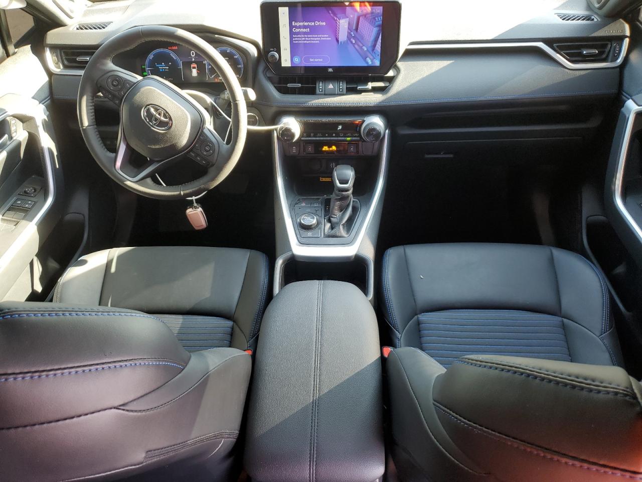 2024 Toyota RAV 4 - Image 8
