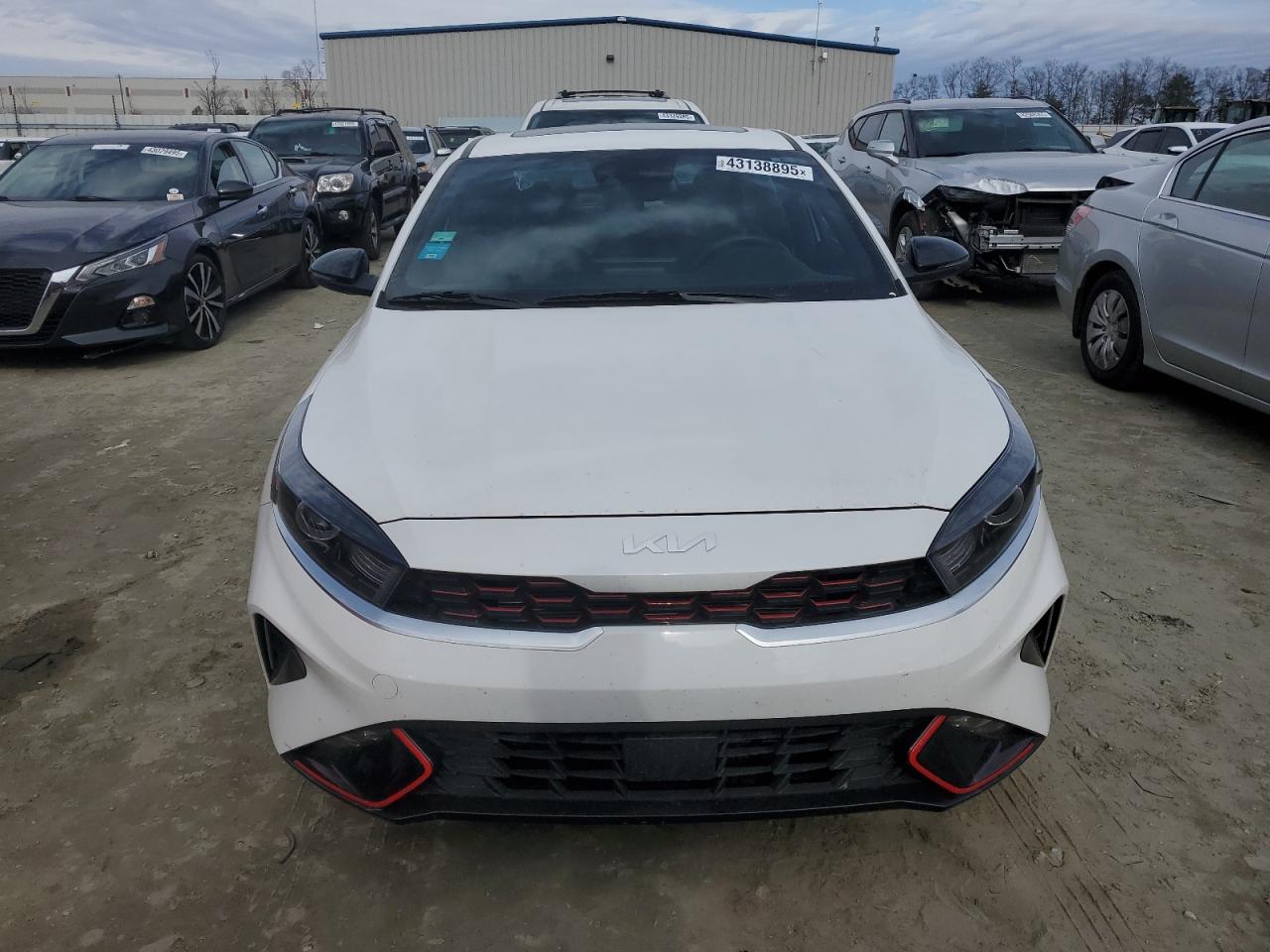 2023 Kia Forte - Image 5