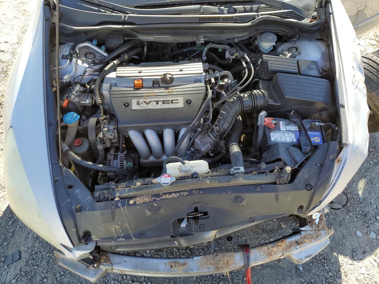 2003 Honda Accord - Image 12