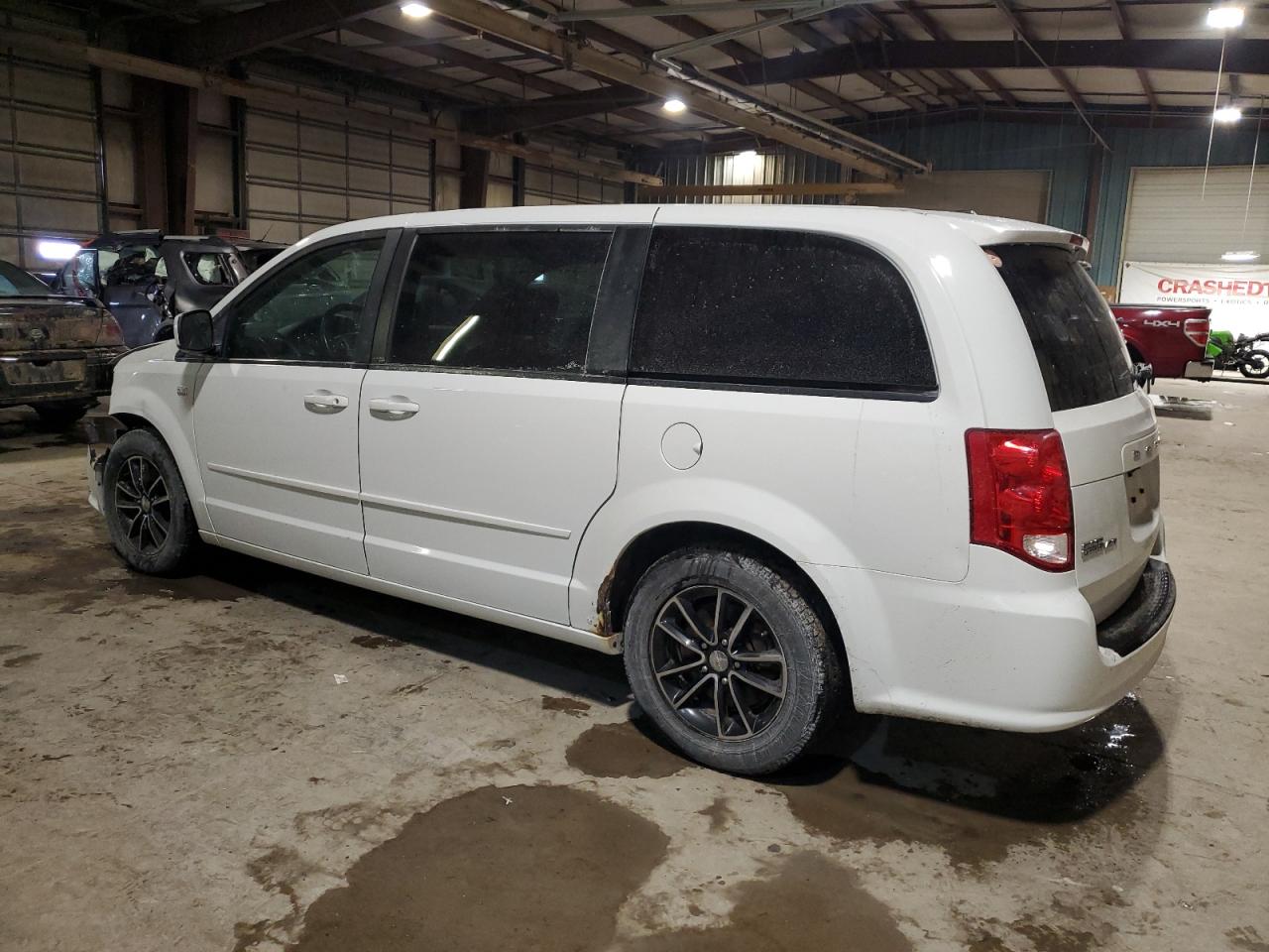 2014 Dodge Caravan - Image 2