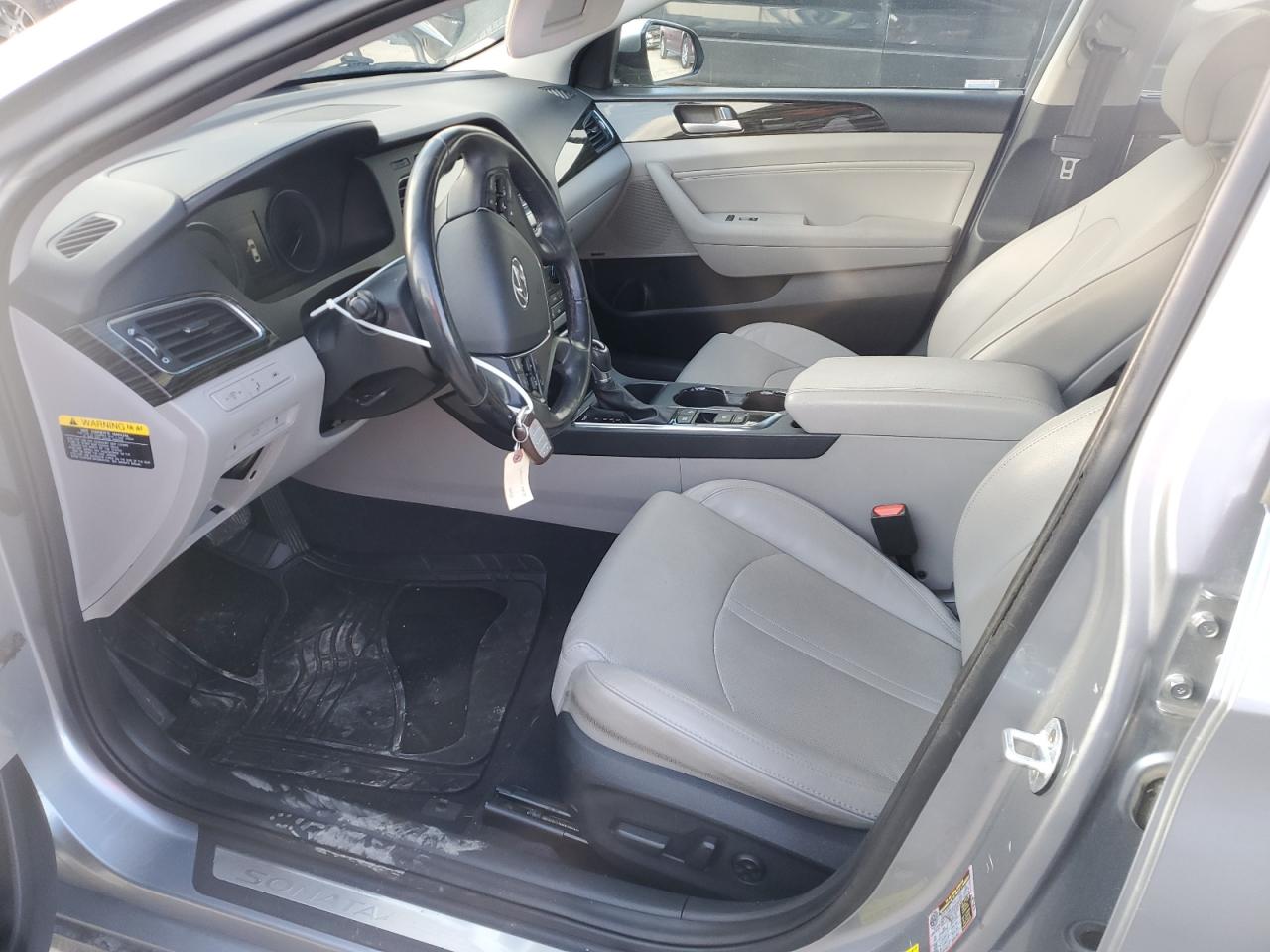 2016 Hyundai Sonata - Image 7