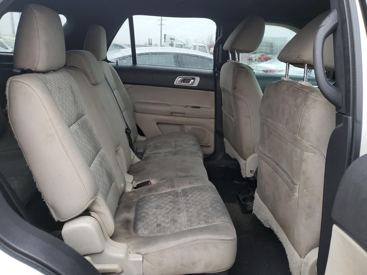 2012 Ford Explorer - Image 11