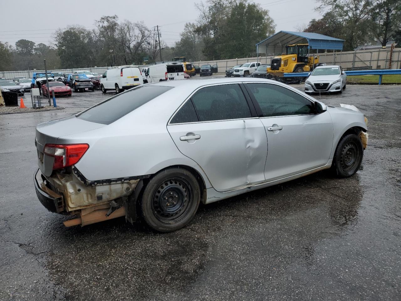 2014 Toyota Camry - Image 3