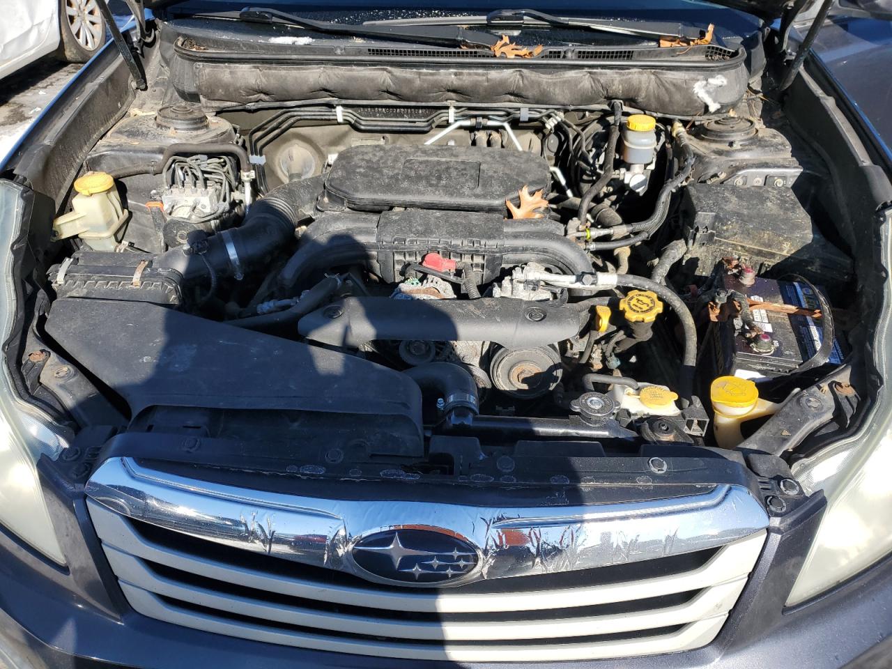2011 Subaru Outback - Image 12