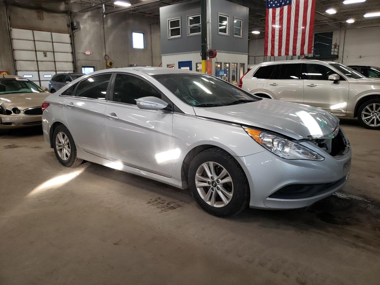 2014 Hyundai Sonata - Image 4
