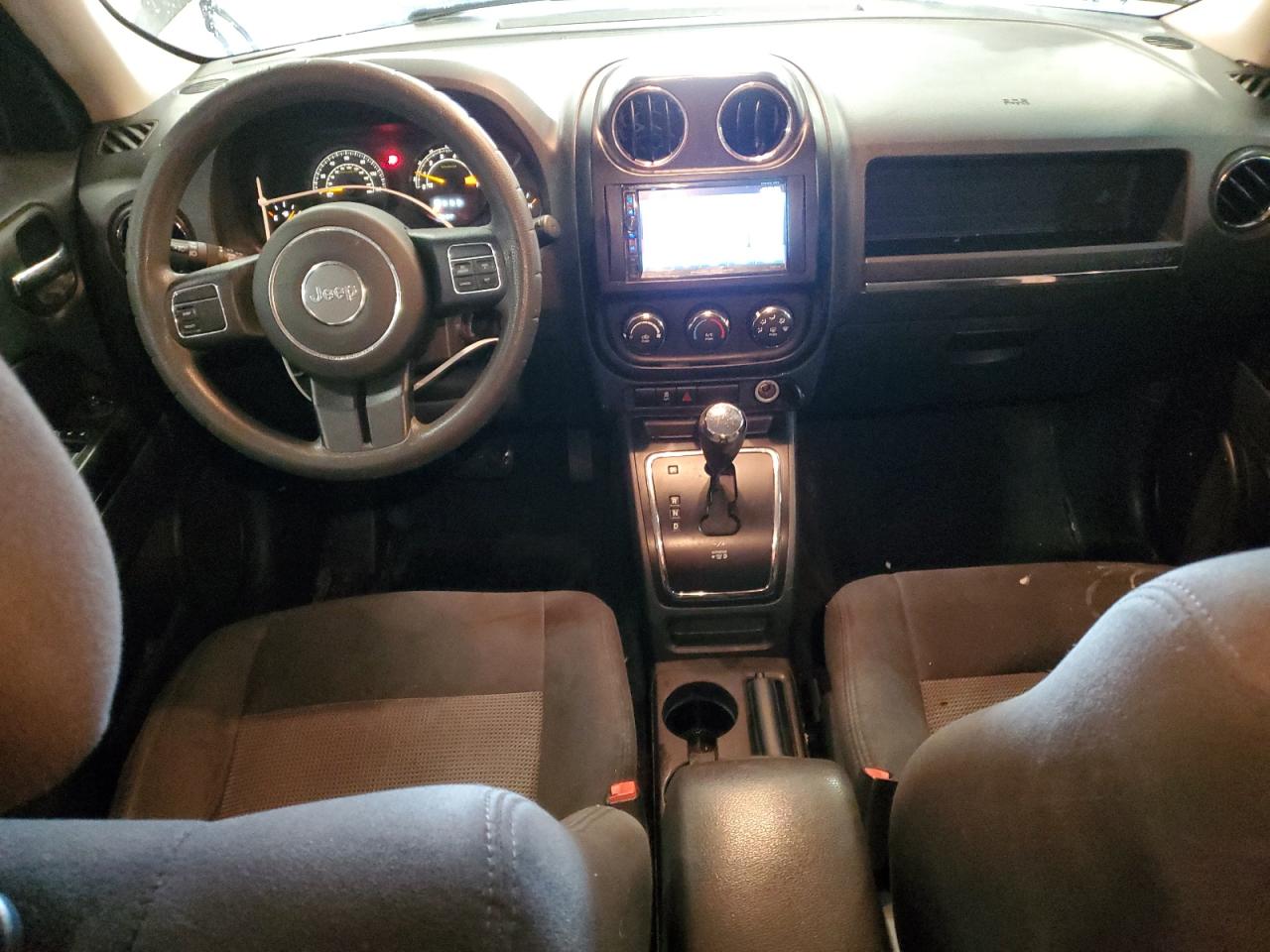 2015 Jeep Liberty (Patriot) - Image 8