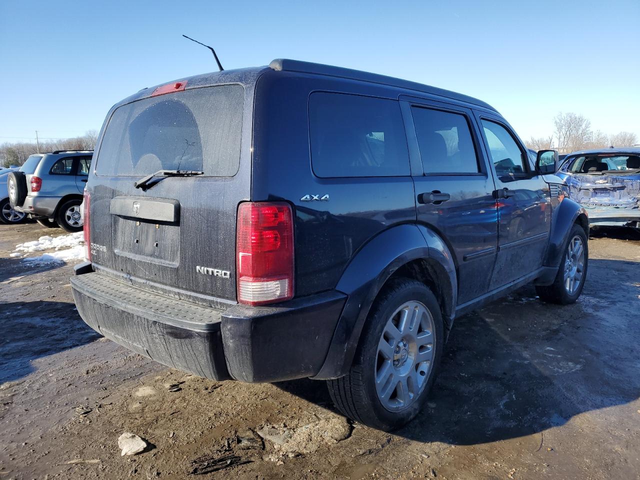 2011 Dodge Nitro - Image 3