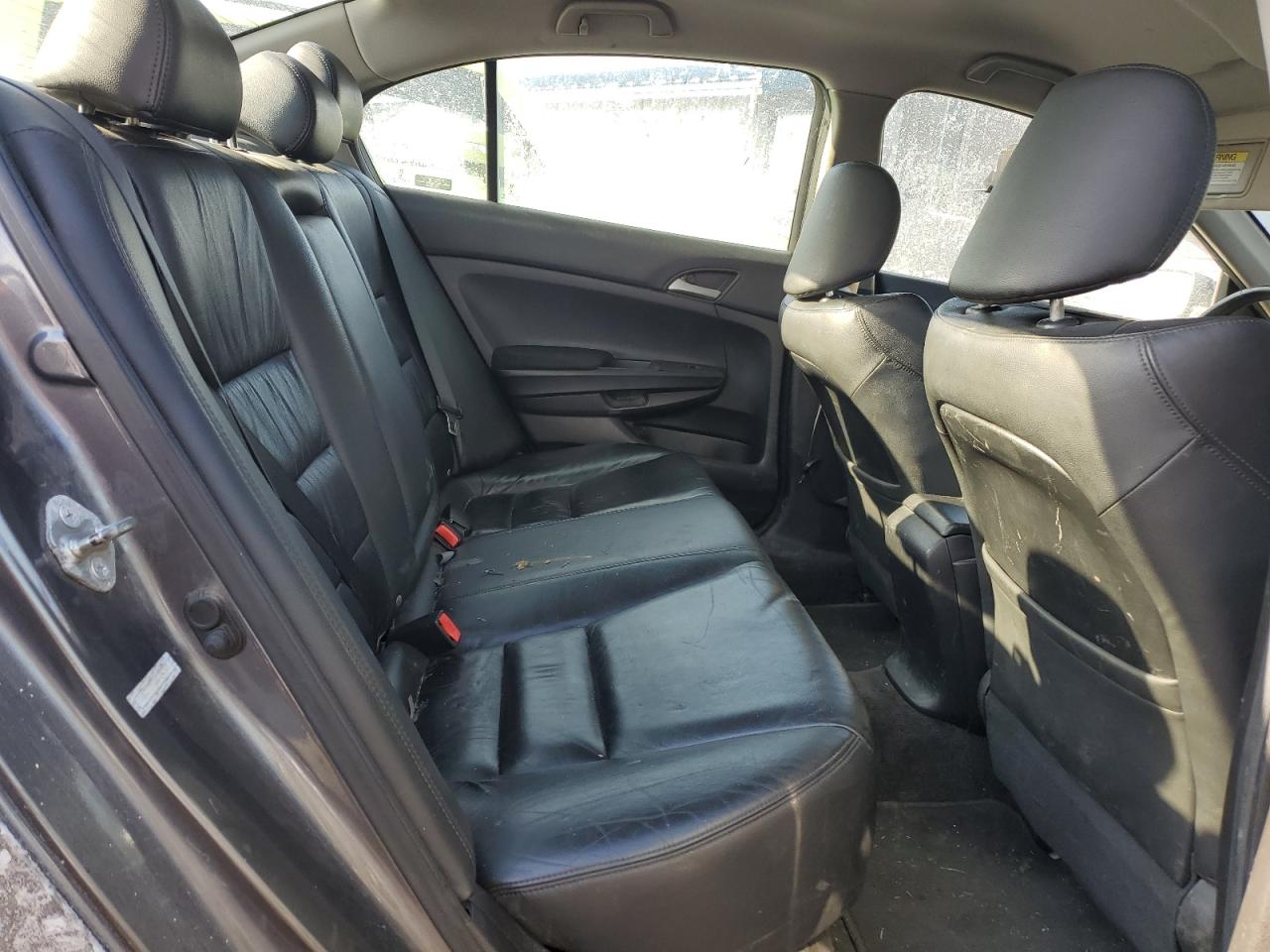 2011 Honda Accord - Image 10