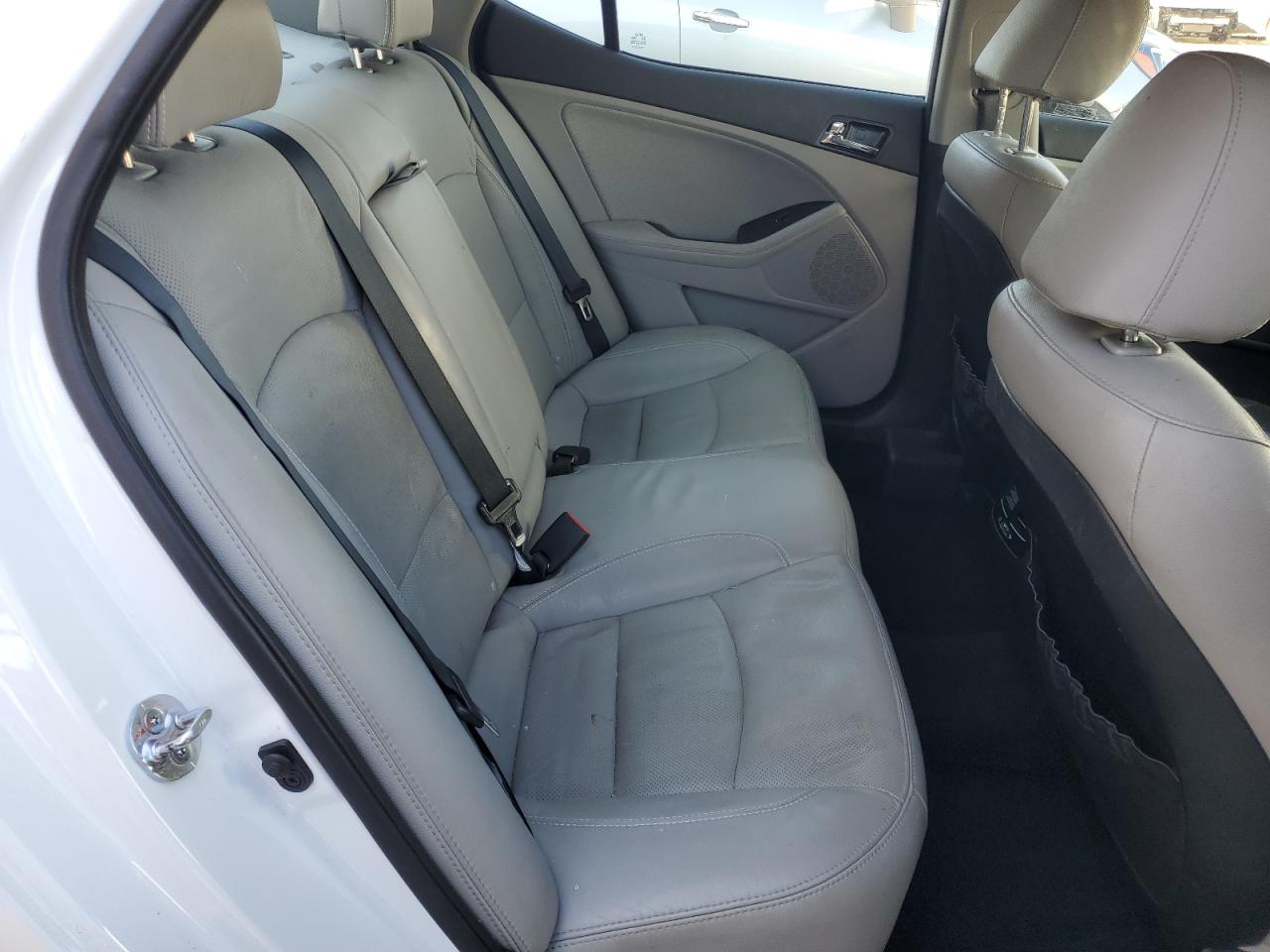 2013 Kia Optima - Image 10