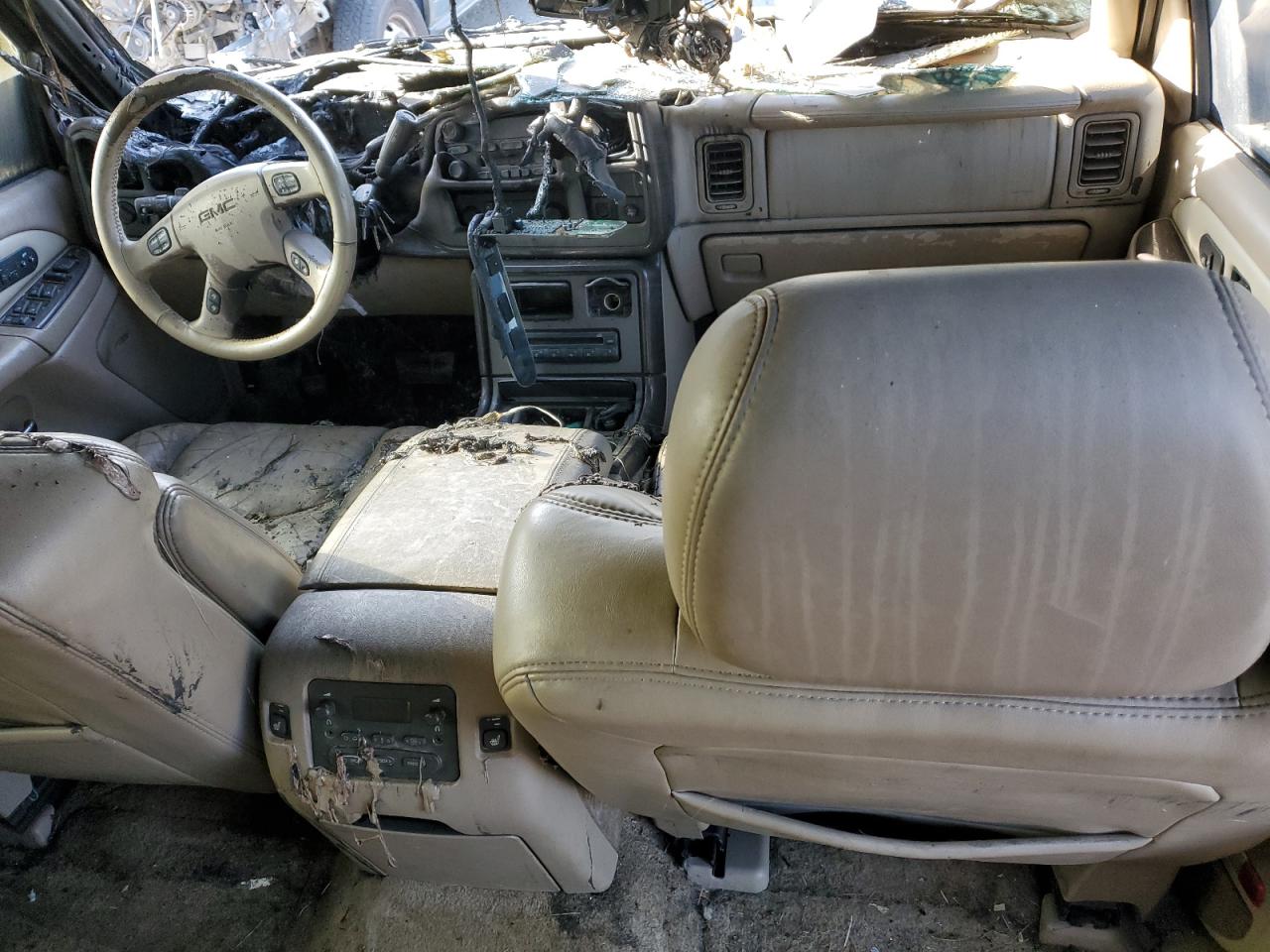 2003 GMC Yukon - Image 8