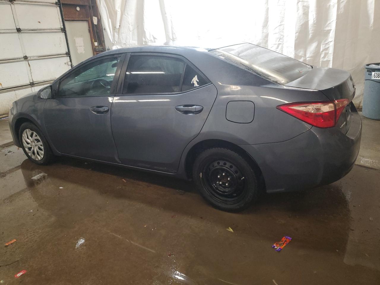 2017 Toyota Corolla - Image 2