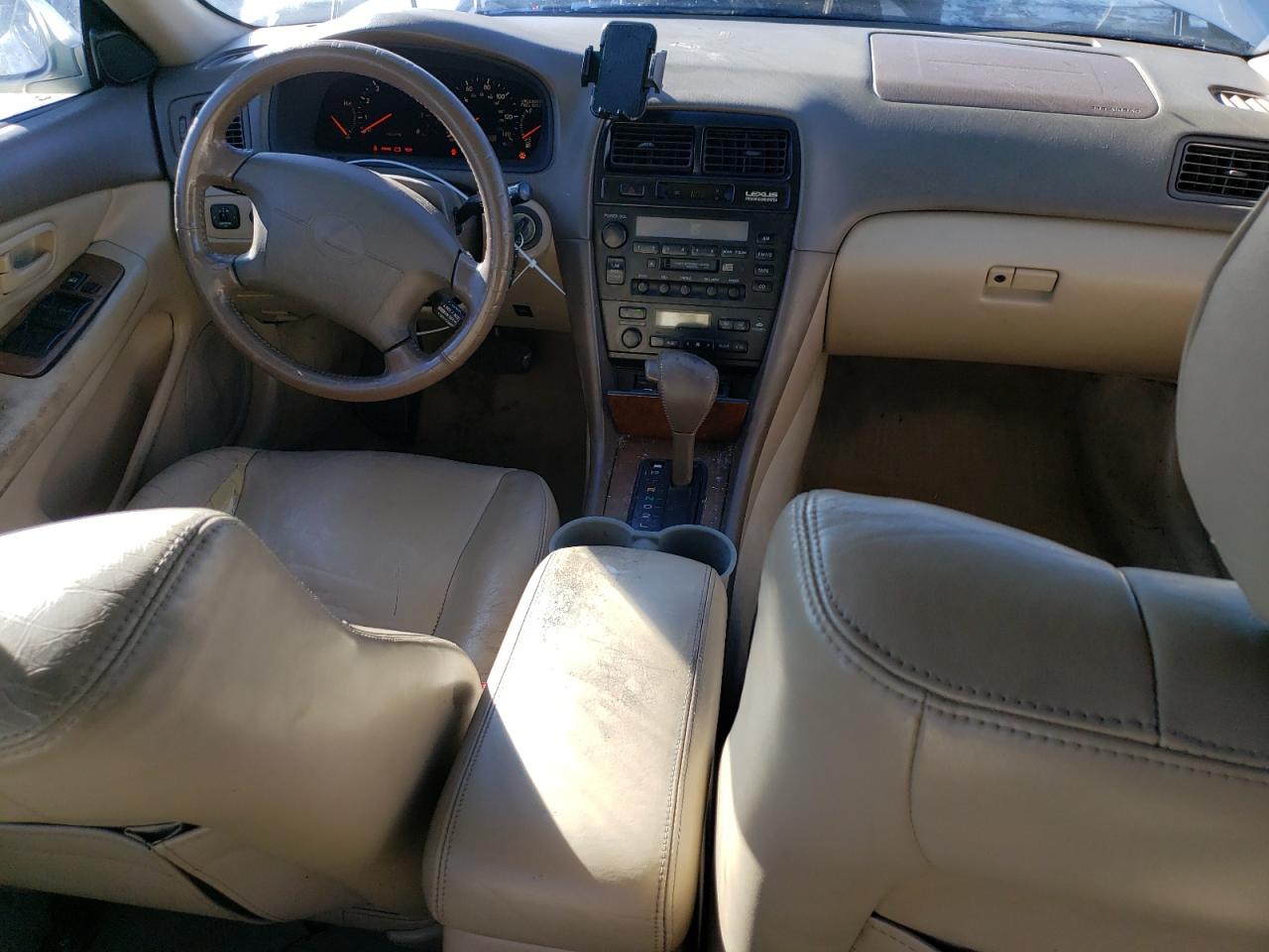 1999 Lexus ES - Image 8