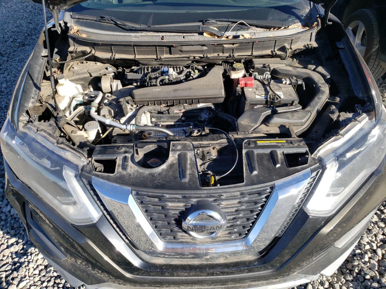 2017 Nissan Rogue - Image 12