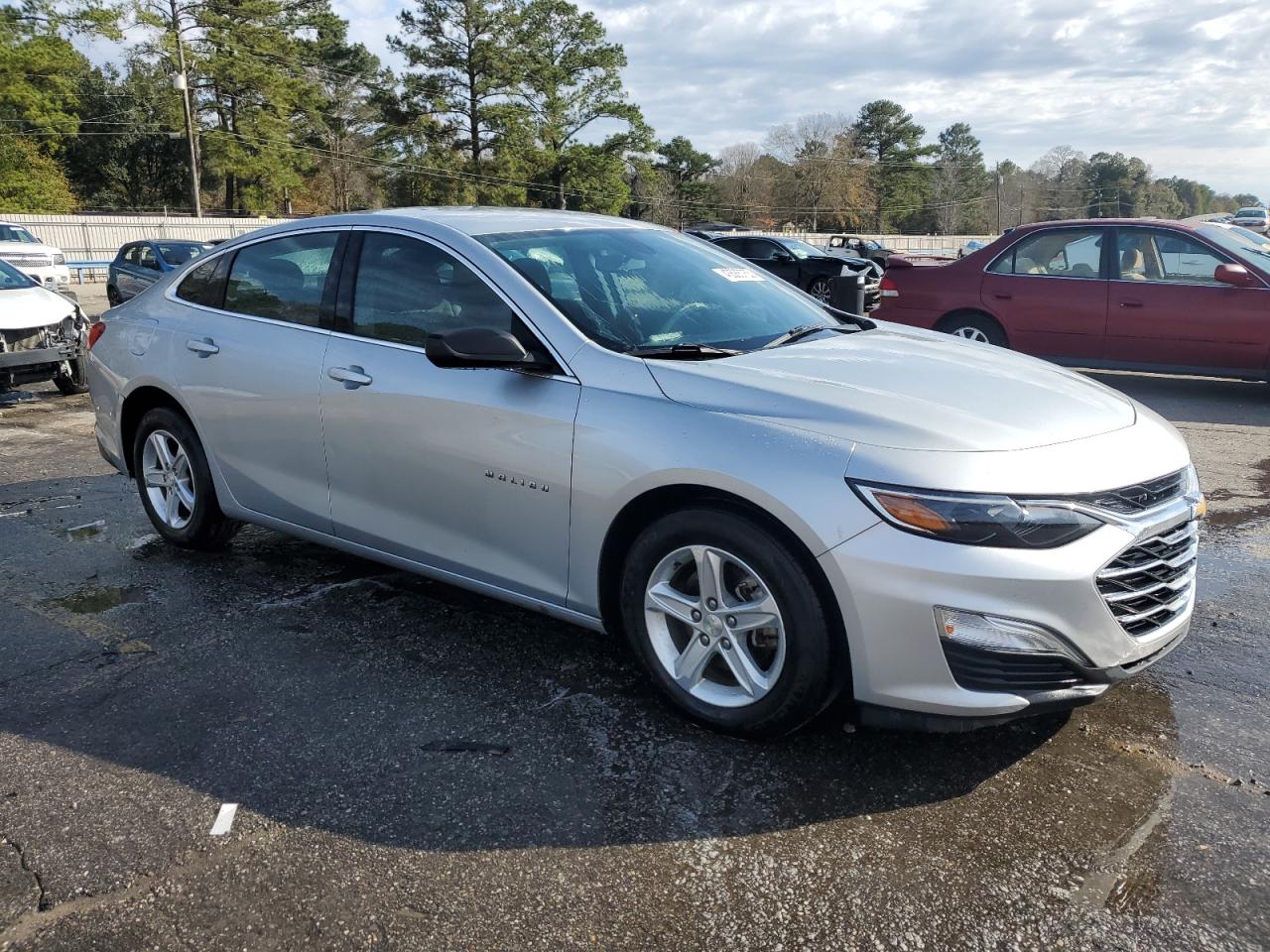 2019 Chevrolet Malibu - Image 4