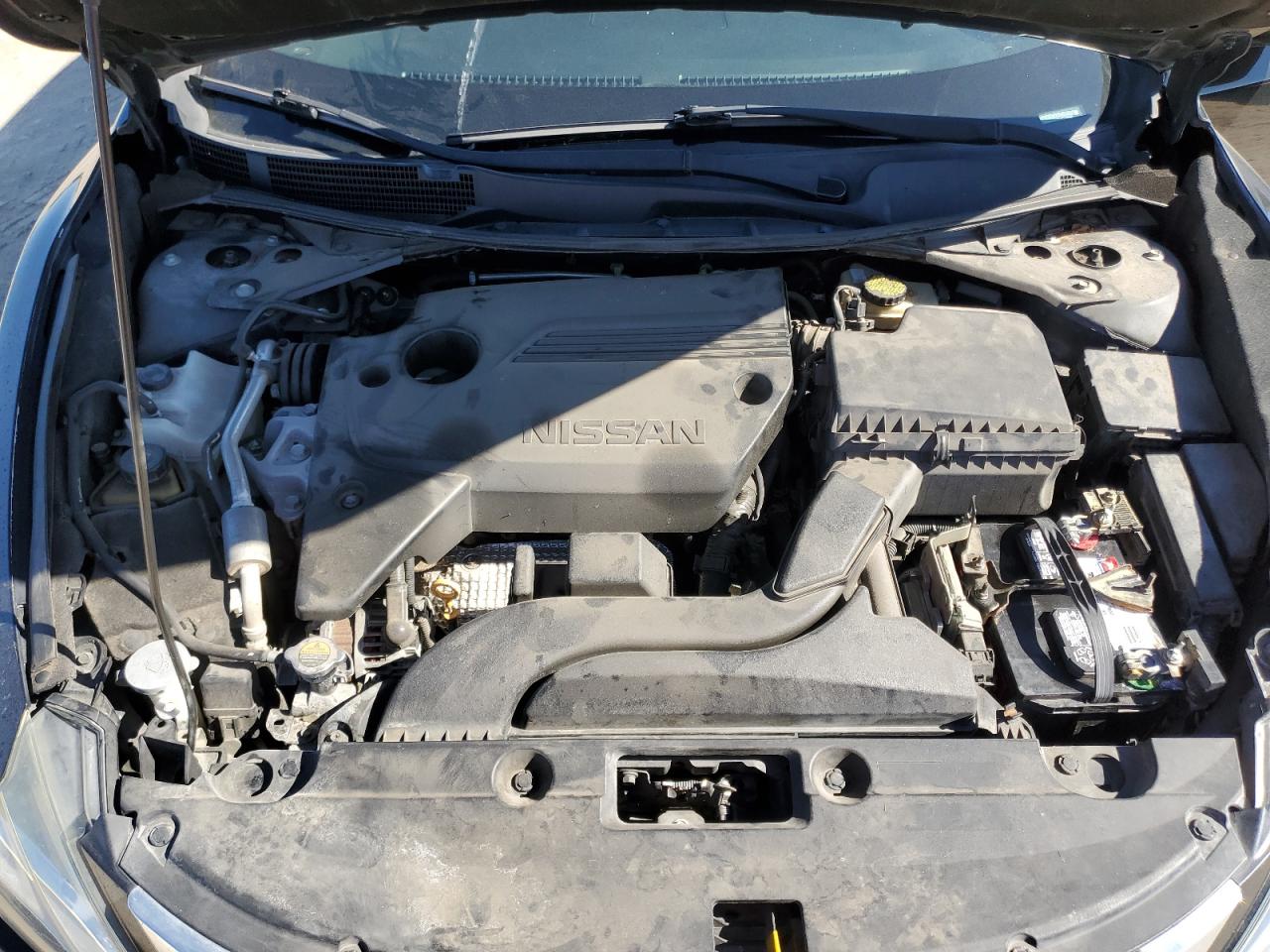 2017 Nissan Altima - Image 11