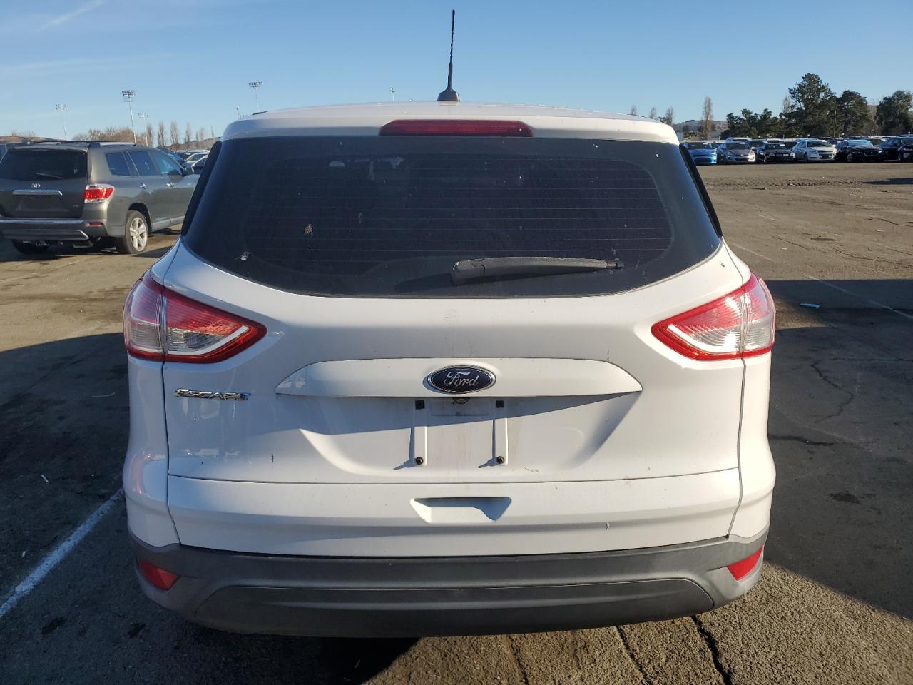 VIN 1FMCU0F76EUC76555 2014 FORD ESCAPE no.6