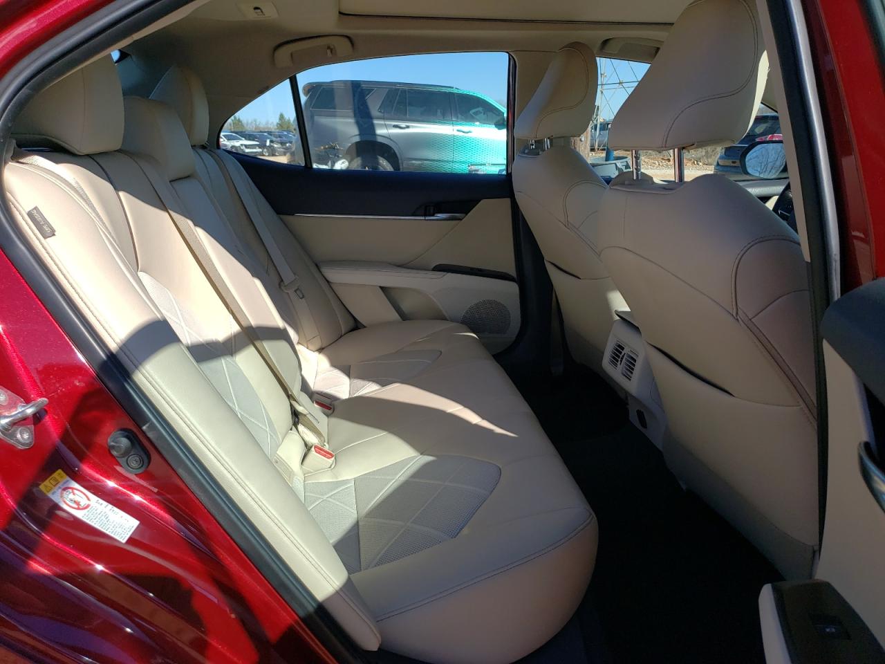 2019 Toyota Camry - Image 10