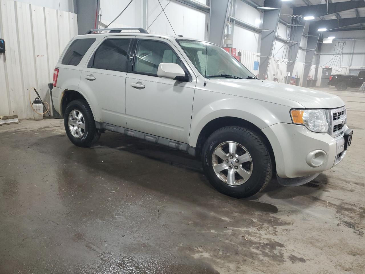 2009 Ford Escape - Image 4