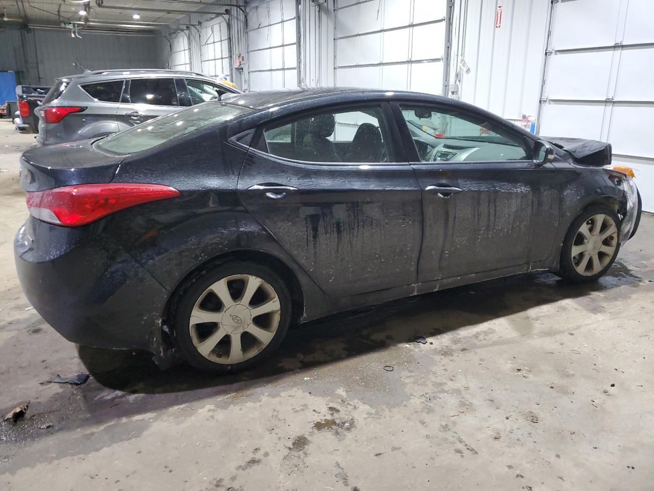 2013 Hyundai Elantra - Image 3