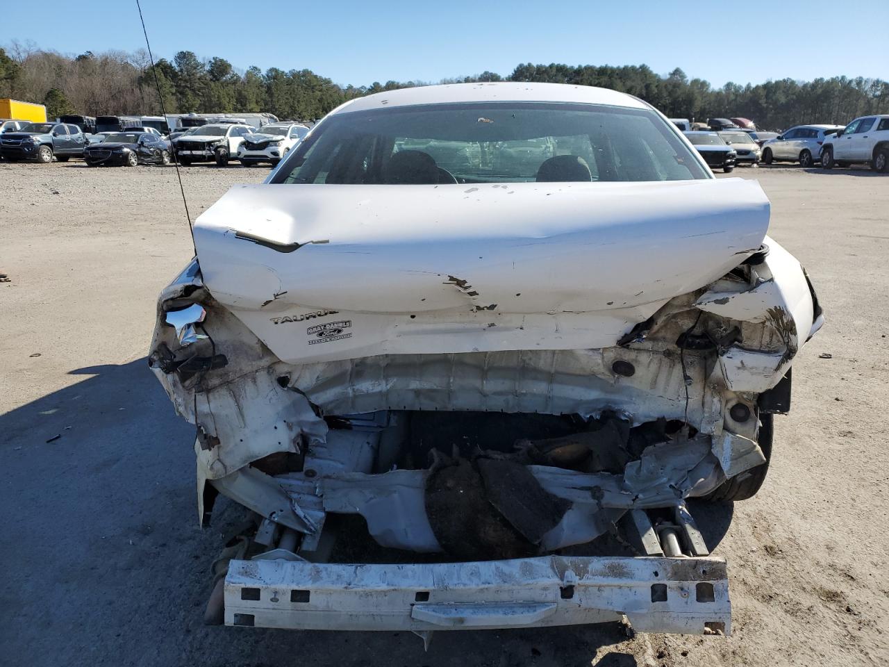 2005 Ford Taurus - Image 6