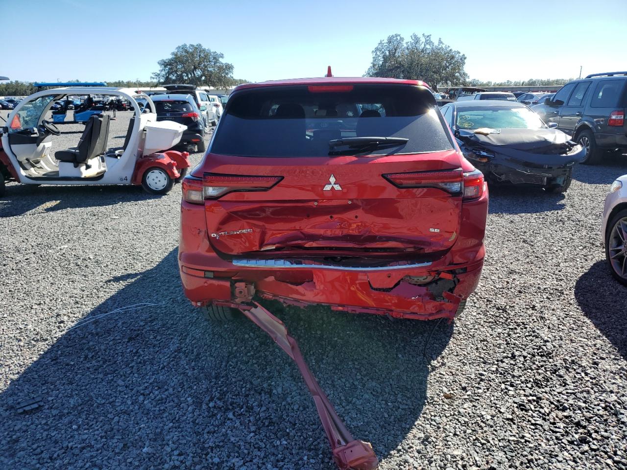 2024 Mitsubishi Outlander - Image 6