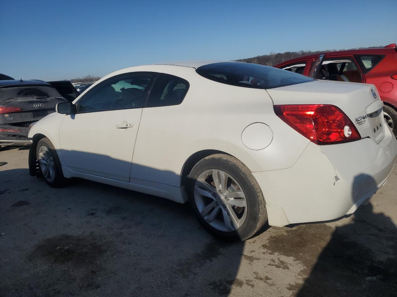 2011 Nissan Altima - Image 2