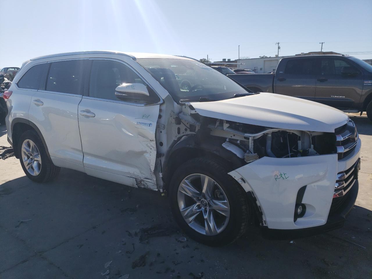 2019 Toyota Highlander - Image 4