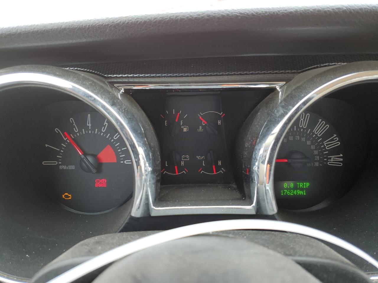 2007 Ford Mustang - Image 9