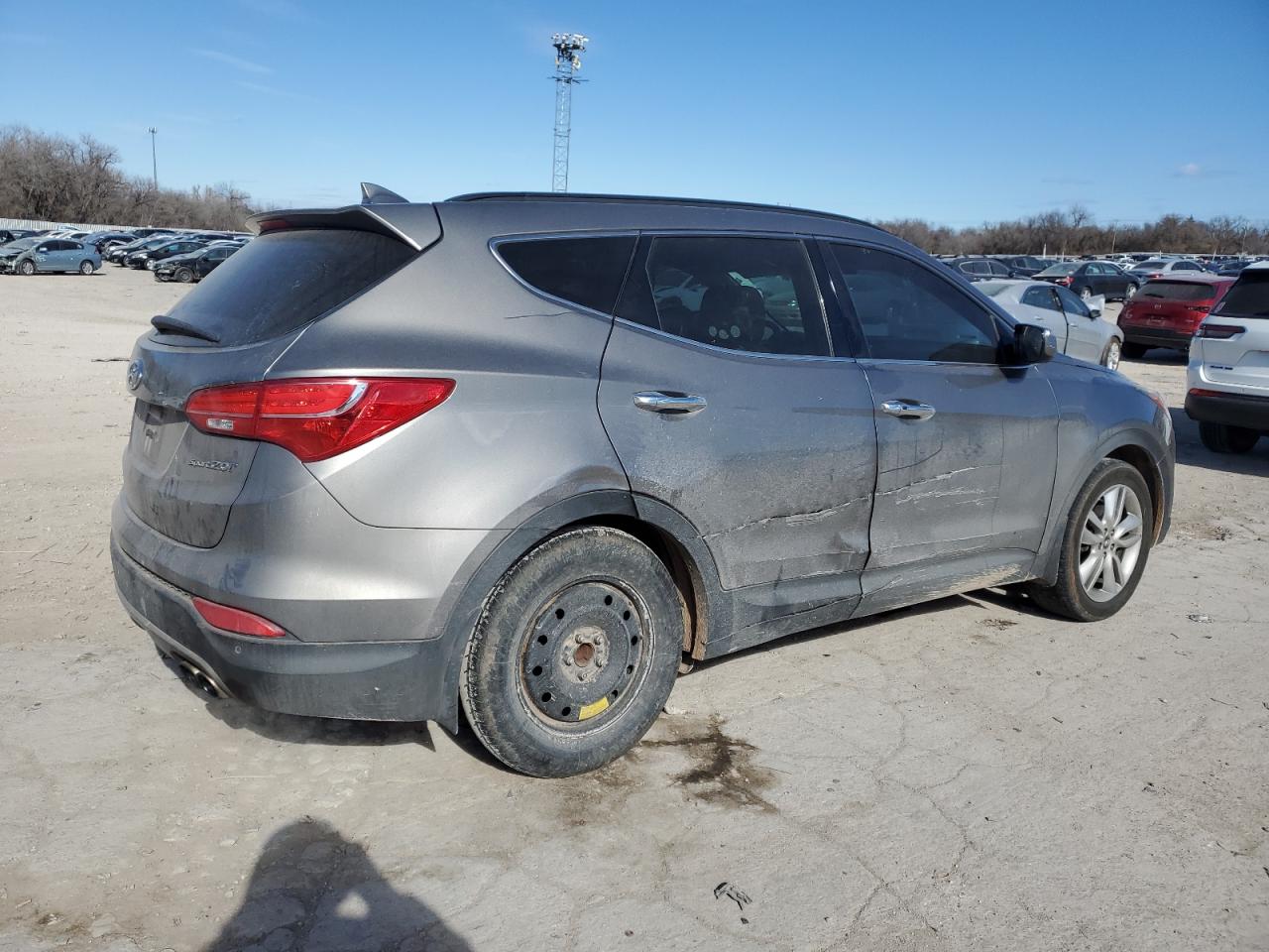 2014 Hyundai Santa Fe - Image 3