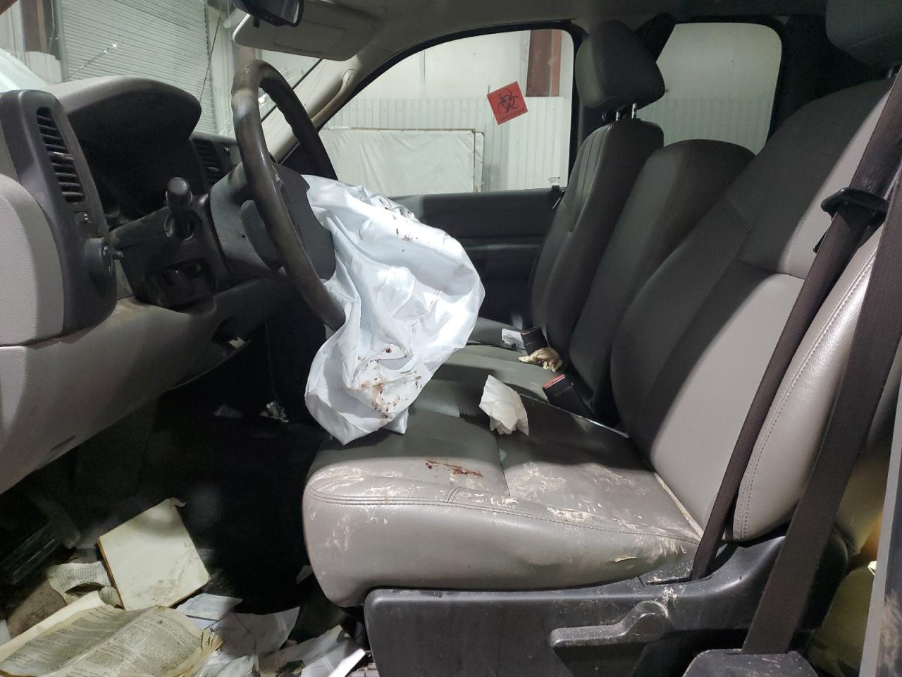 2009 Chevrolet Silverado - Image 7