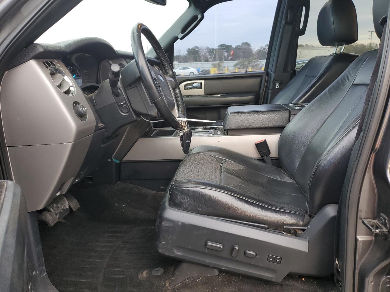 2015 Ford Expedition - Image 7