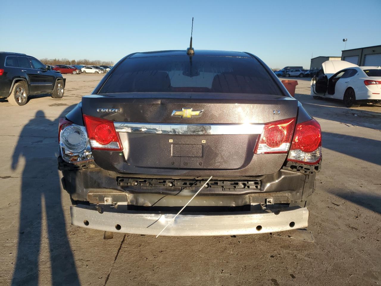 VIN 1G1PC5SB8F7107405 2015 CHEVROLET CRUZE no.6