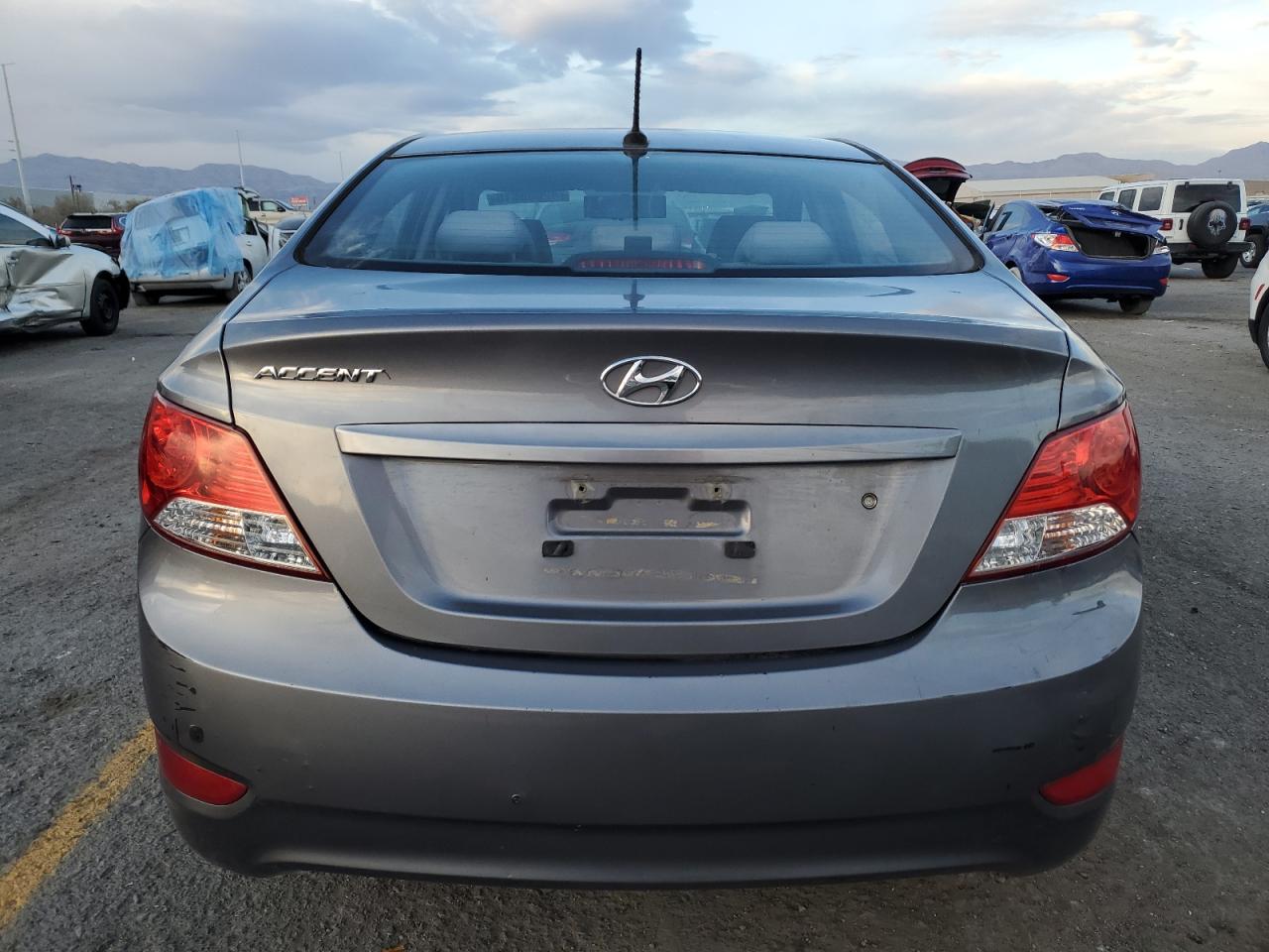 2014 Hyundai Accent - Image 6