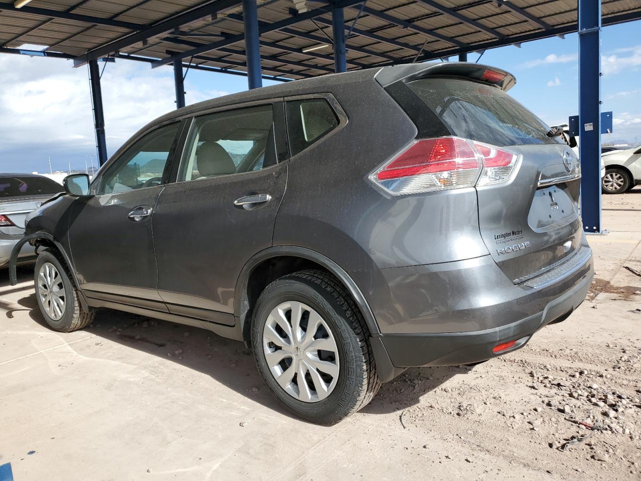 2015 Nissan Rogue - Image 2