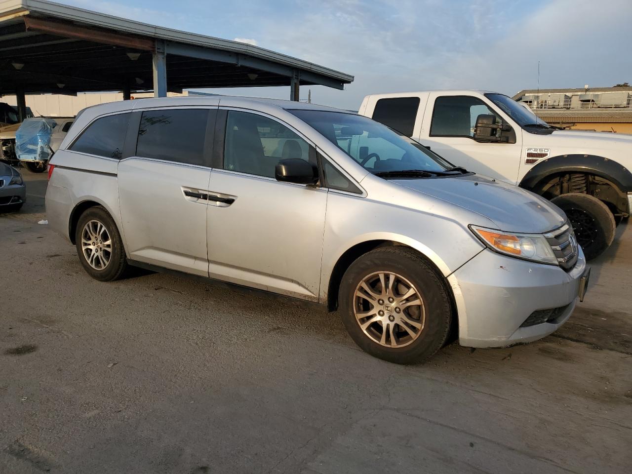 2012 Honda Odyssey - Image 4
