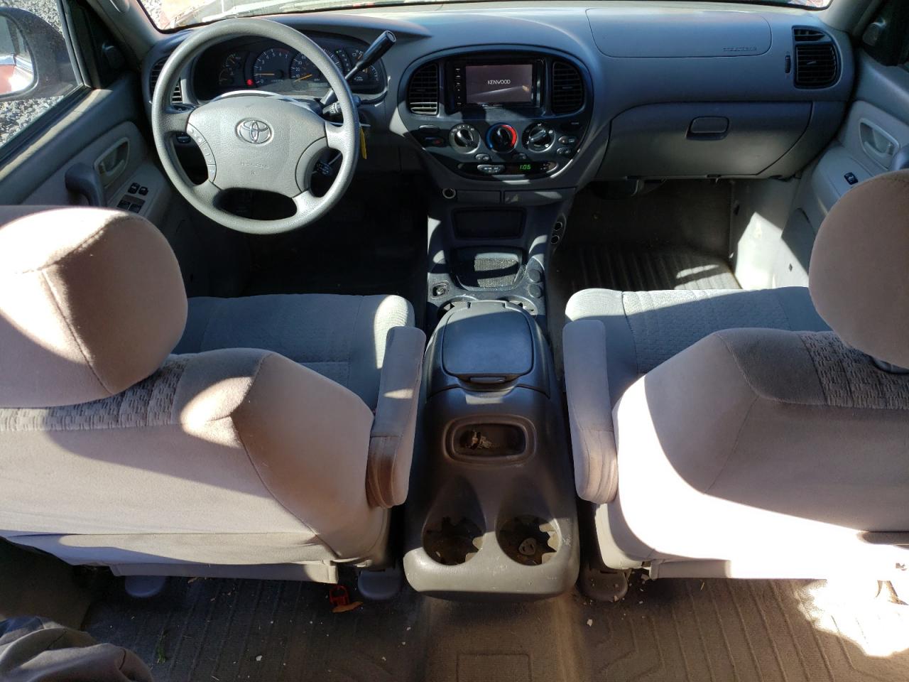 2004 Toyota Tundra - Image 8