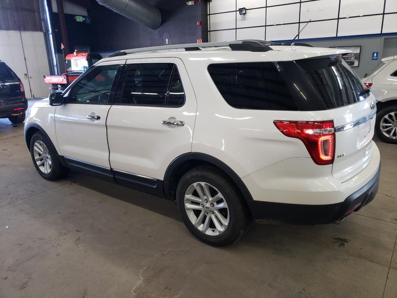 2012 Ford Explorer - Image 2