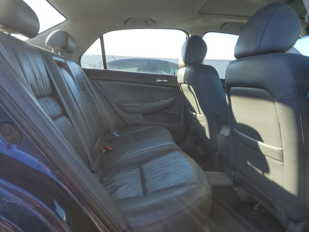 2005 Honda Accord - Image 10
